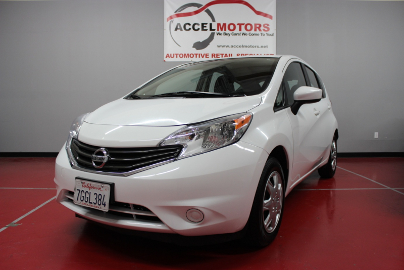 2015 Nissan Versa Note SV 日産・バーサ・ノート 入庫しました!
