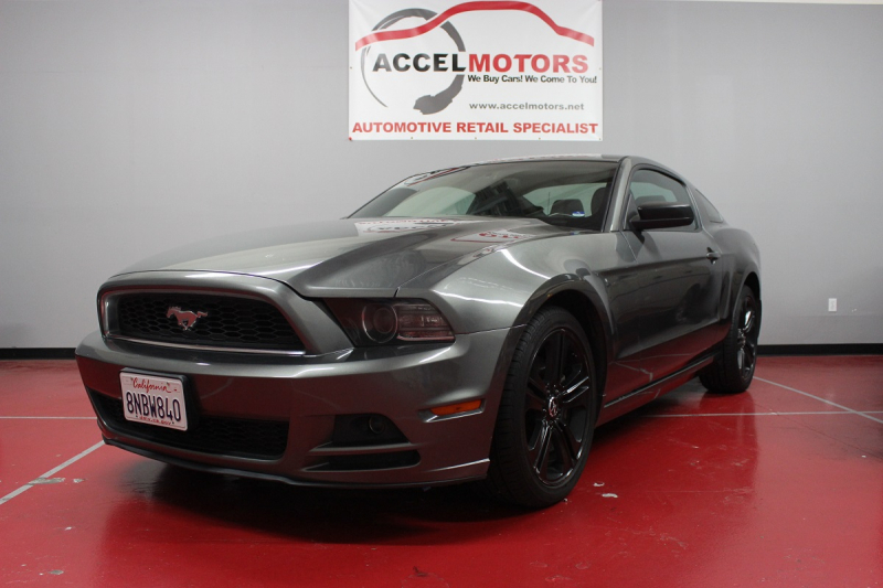 2013 Ford Mustang V6