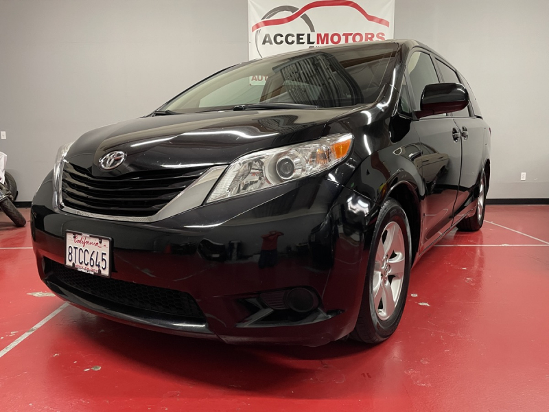 2016 Toyota Sienna LE