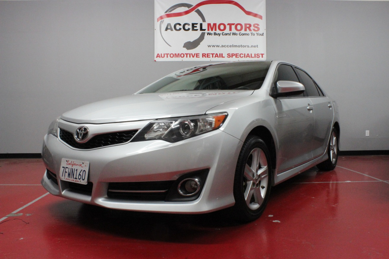 2014 Toyota Camry SE
