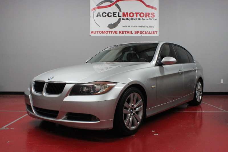 2006 BMW 325i　入庫しました！只今、整備中。