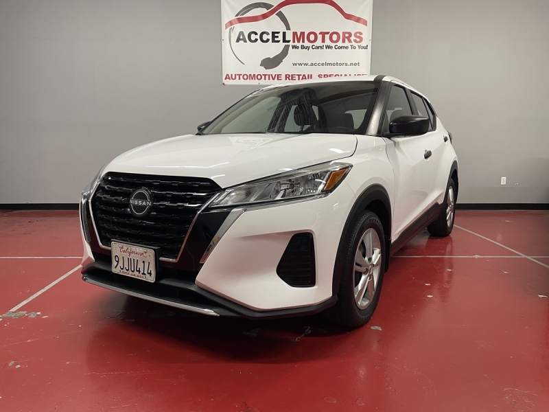 2023 Nissan Kicks SV 1オーナー車両
