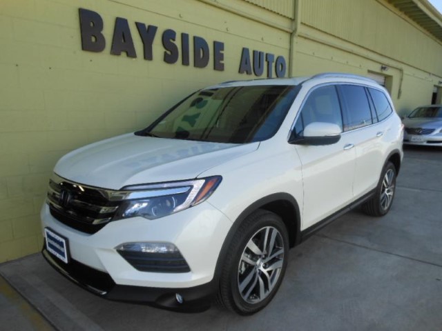 2016 Honda PILOT Touring AWD 2年前に新車を当社から納車させて頂いたお車です!