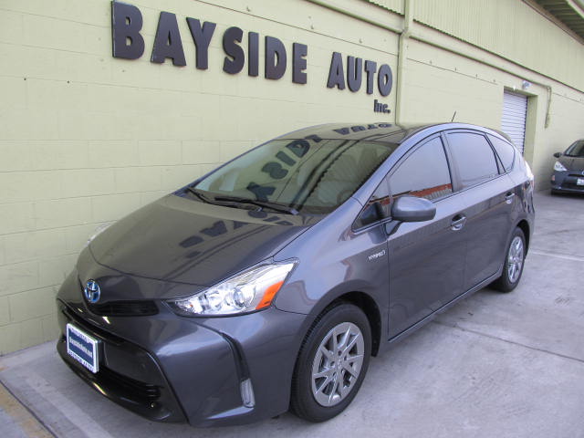 2017 Toyota PRIUS V 日本人1オーナー車 車は買う時より買った後の方が大切ではないでしょうか?