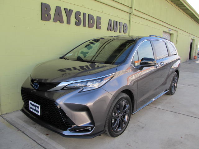 2022 Toyota SIENNA XSE