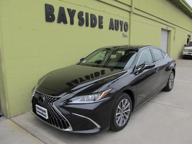 2022 Lexus ES350