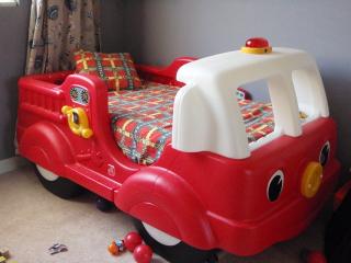 サンディエゴタウン - クラシファイド[消防車のトドラーベッド(値下げ