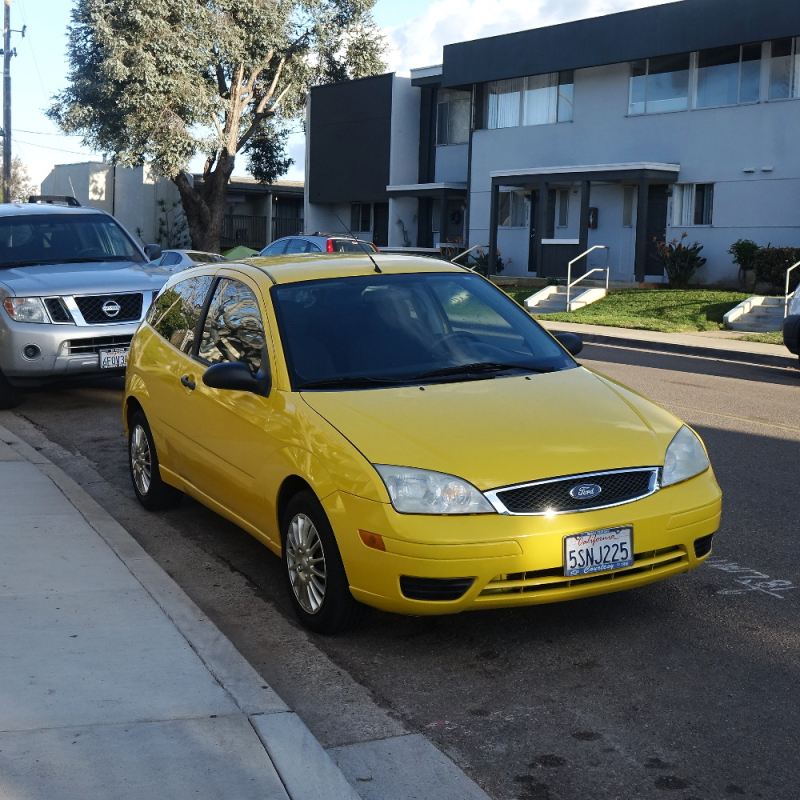 サンディエゴタウン クラシファイド コスパ最高 06 フォード Focus Zx3 普段の足にピッタリな使えるハッチバック