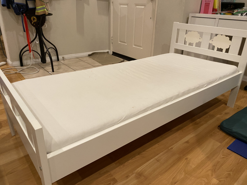 サンディエゴタウン クラシファイド Ikea Kritter 子供用ベッド マットレス シーツセット サンディエゴタウン クラシファイド Ikea Kritter 子供用ベッド マットレス シーツセット