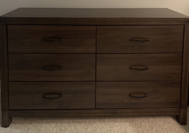 サンディエゴタウン クラシファイド[(売約済)Living Spaces Drawer Dresser]