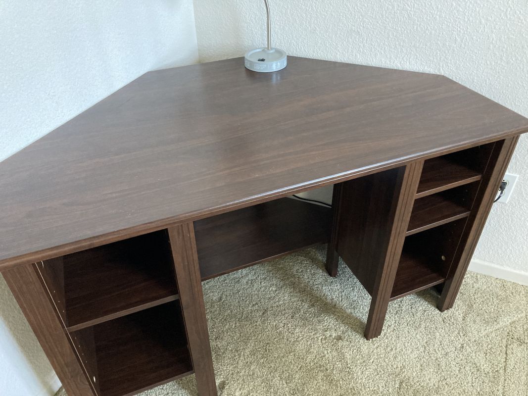 サンディエゴタウン クラシファイド[IKEAのデスクと椅子]