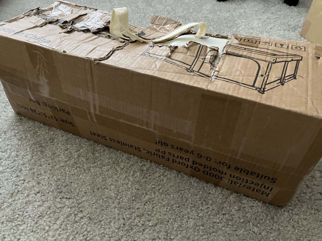 箱はボロボロですが、中身は新品です。