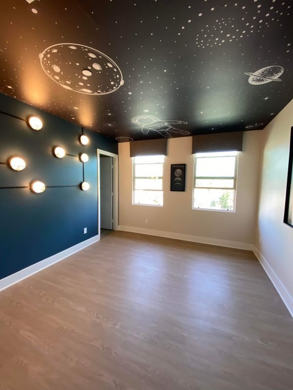 お部屋のサイズは11×12です