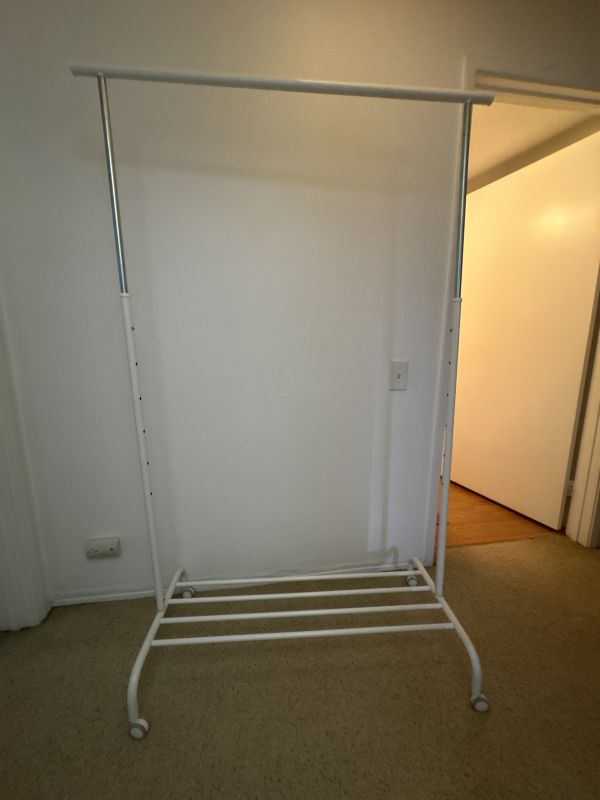 かなりの服が掛けれます