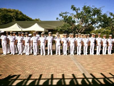 海上自衛隊練習艦隊の歓迎会の画像